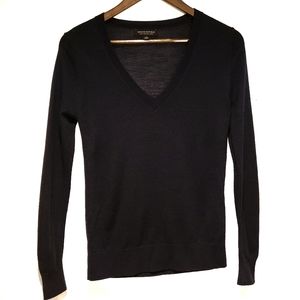 Banana Republic Navy Blue Merino Wool Vneck Sweaters